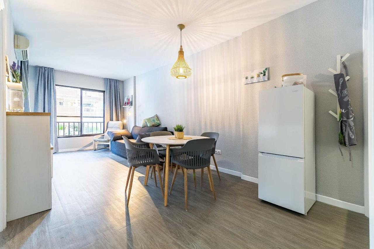 76-Lovely Beach Front Apartment In Фуенхірола Екстер'єр фото